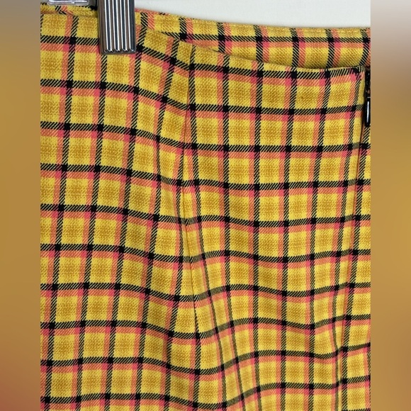 Urban Outfitters Vibrant Yellow Checkered Mini Skirt - Picture 3 of 6